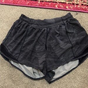 Lululemon high rise short 2.5 inch